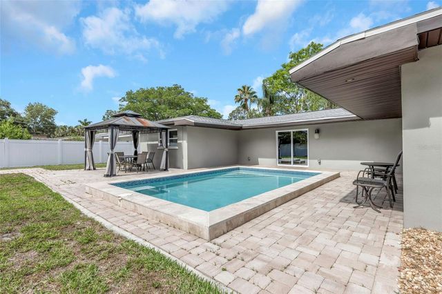 1437 CARLOS AVENUE, Clearwater, FL 33755