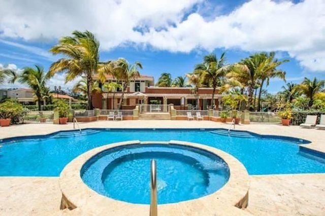 111 CALLE, Humacao, PR 00791