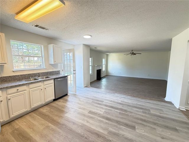 4466 Estate Street, Atlanta, GA 30349