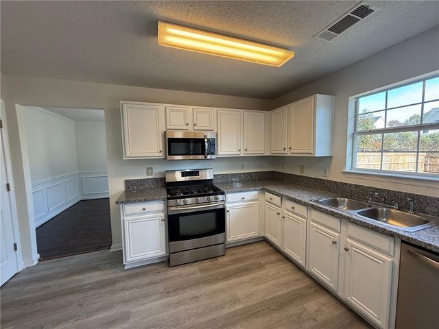 4466 Estate Street, Atlanta, GA 30349