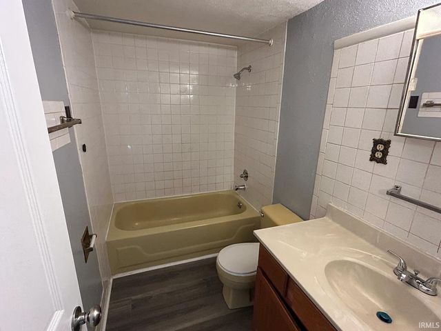 2923 Mount Vernon Avenue, Evansville, IN 47712