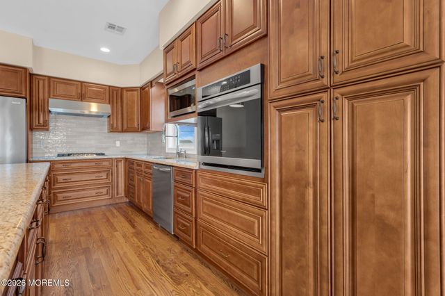 1819 Lookout Drive, Toms River, NJ 08753