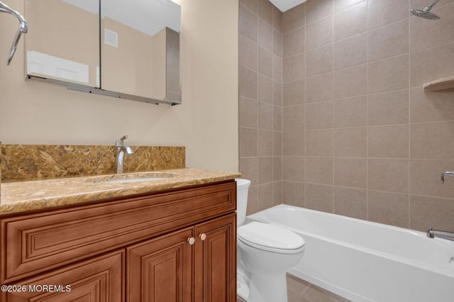 1819 Lookout Drive, Toms River, NJ 08753