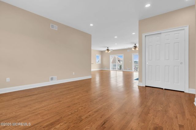 1819 Lookout Drive, Toms River, NJ 08753