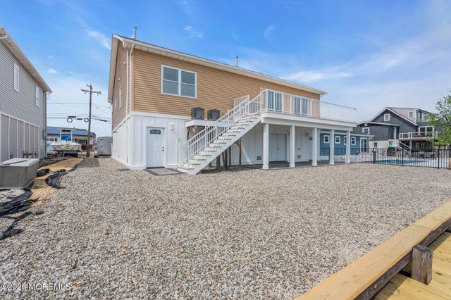 1819 Lookout Drive, Toms River, NJ 08753