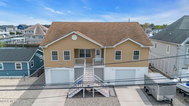 1819 Lookout Drive, Toms River, NJ 08753