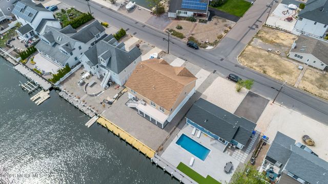 1819 Lookout Drive, Toms River, NJ 08753