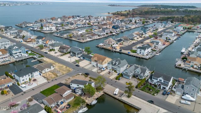 1819 Lookout Drive, Toms River, NJ 08753