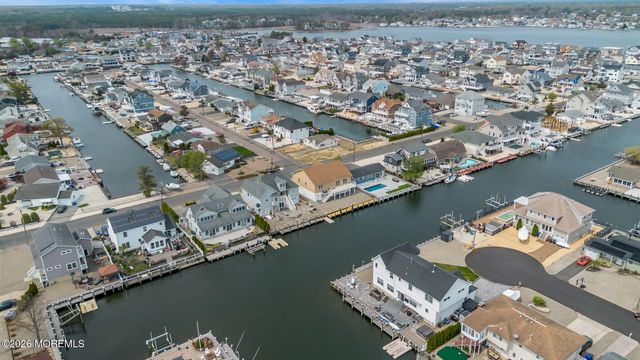 1819 Lookout Drive, Toms River, NJ 08753