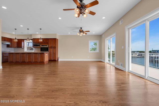 1819 Lookout Drive, Toms River, NJ 08753