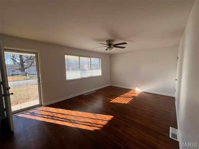 1715 Beecher Drive, Dellwood, MO 63136