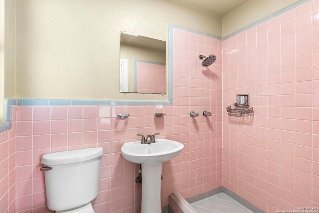 527 Creath, San Antonio, TX 78221