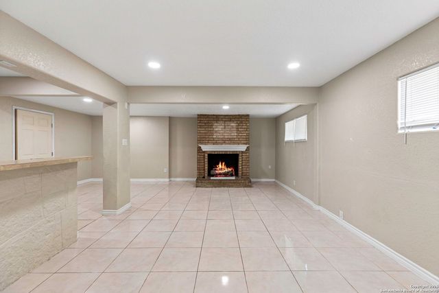 527 Creath, San Antonio, TX 78221