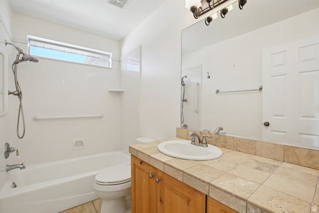 4091 W SWENSEN FARM DR, Riverton, UT 84096