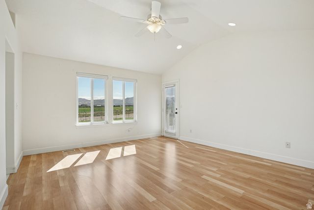 4091 W SWENSEN FARM DR, Riverton, UT 84096