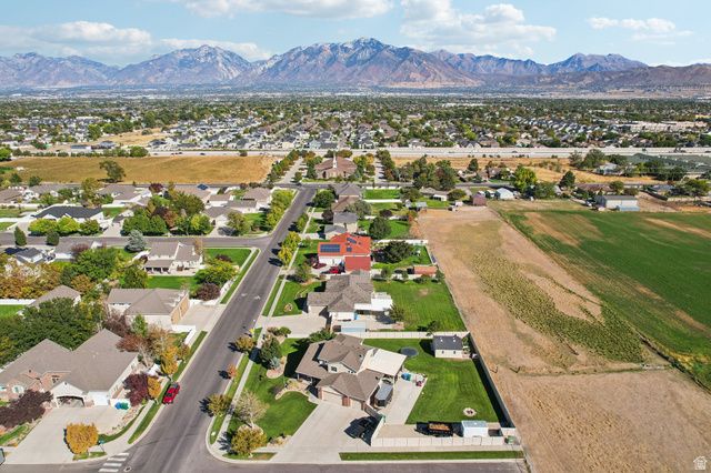 4091 W SWENSEN FARM DR, Riverton, UT 84096