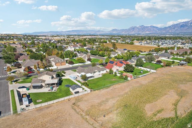 4091 W SWENSEN FARM DR, Riverton, UT 84096