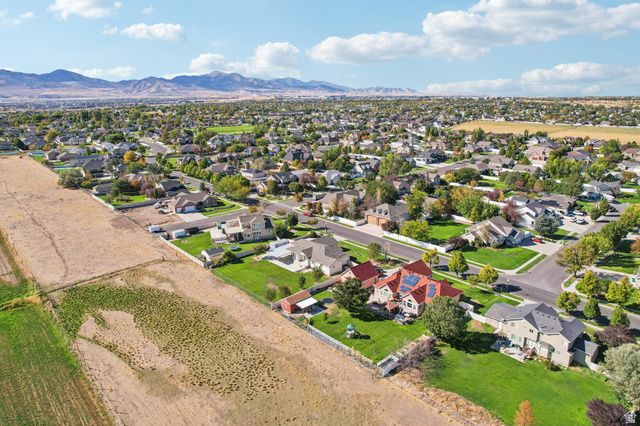 4091 W SWENSEN FARM DR, Riverton, UT 84096