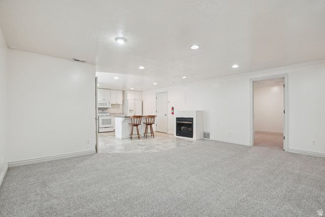 4091 W SWENSEN FARM DR, Riverton, UT 84096