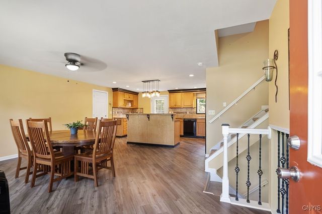 8120 Scotia Lane, Clay, NY 13090