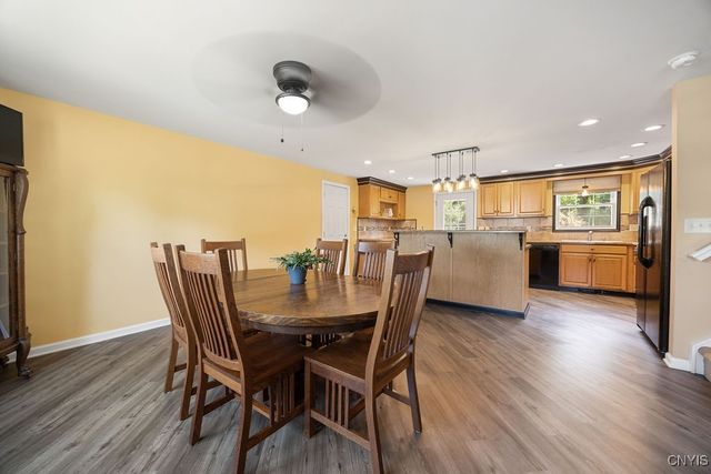 8120 Scotia Lane, Clay, NY 13090