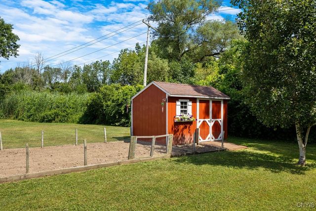 8120 Scotia Lane, Clay, NY 13090