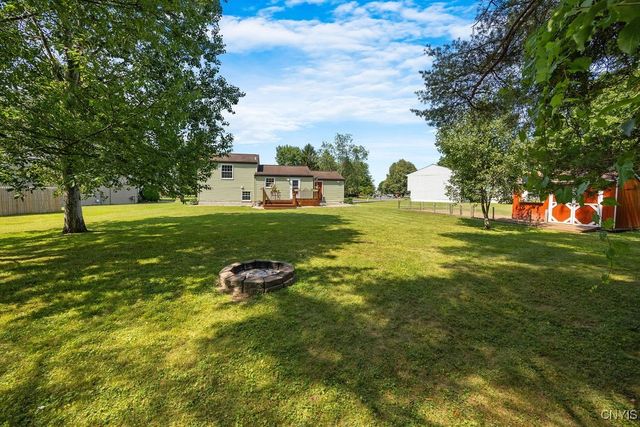 8120 Scotia Lane, Clay, NY 13090