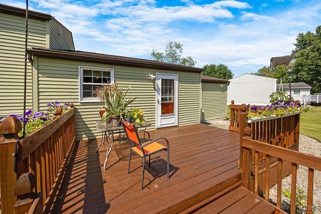 8120 Scotia Lane, Clay, NY 13090