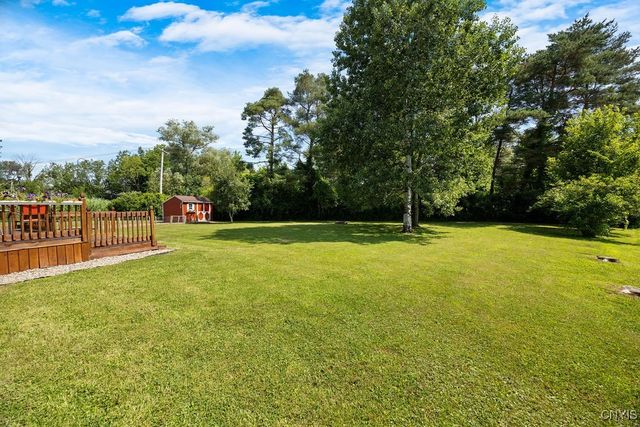 8120 Scotia Lane, Clay, NY 13090