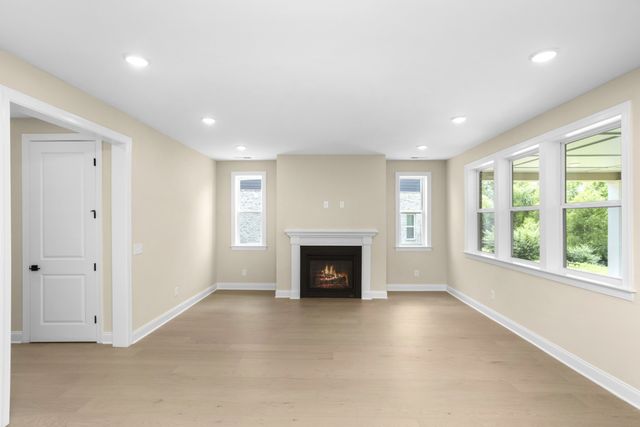 5958 Hunt Valley Drive, Spring Hill, TN 37174