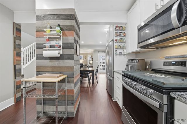 61 5th Avenue, North Tonawanda, NY 14120