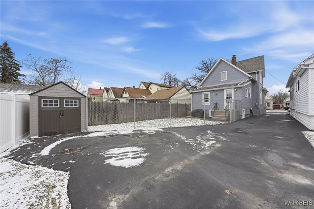 61 5th Avenue, North Tonawanda, NY 14120