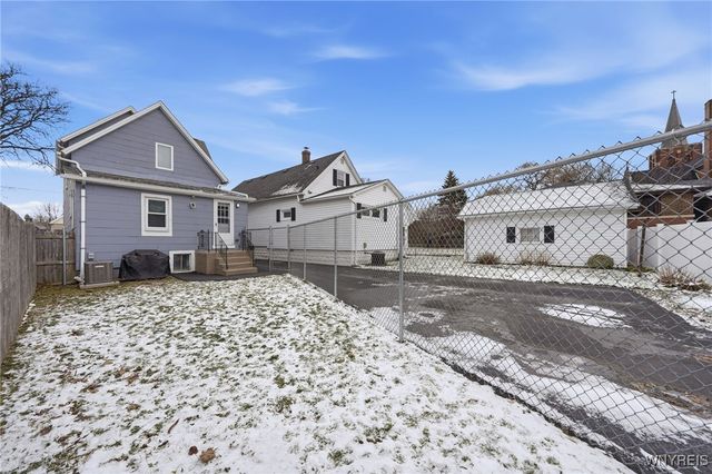 61 5th Avenue, North Tonawanda, NY 14120