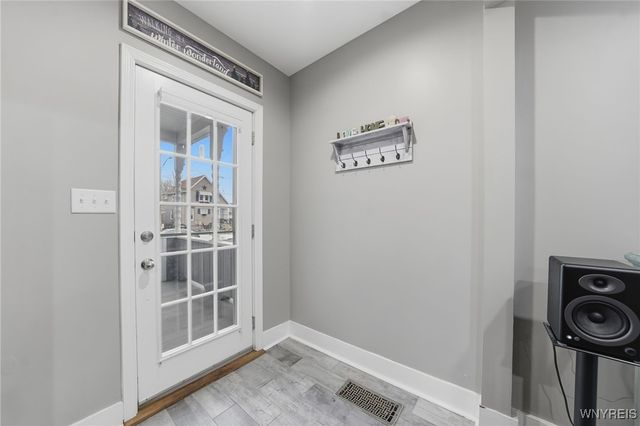 61 5th Avenue, North Tonawanda, NY 14120