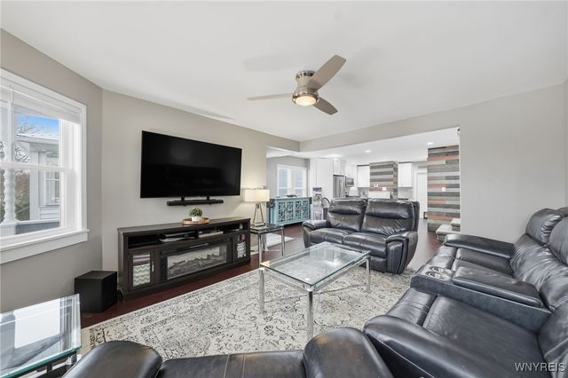 61 5th Avenue, North Tonawanda, NY 14120