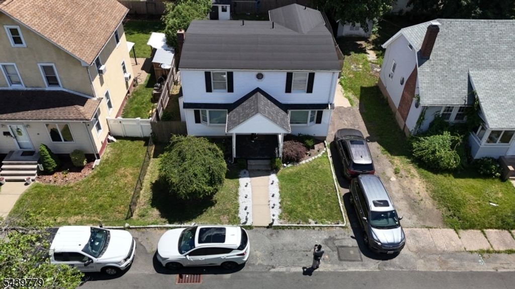 13 1St Street, Mahwah Twp., NJ 07430