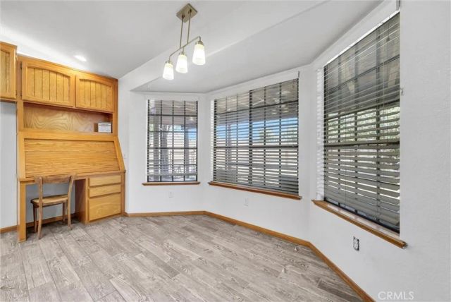 7854 Oak hills Rd, Oak Hills, CA 92344