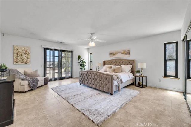 7854 Oak hills Rd, Oak Hills, CA 92344