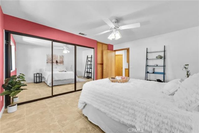 7854 Oak hills Rd, Oak Hills, CA 92344