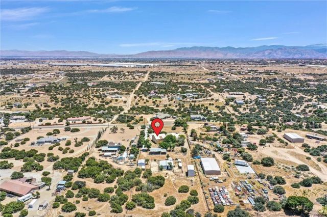 7854 Oak hills Rd, Oak Hills, CA 92344