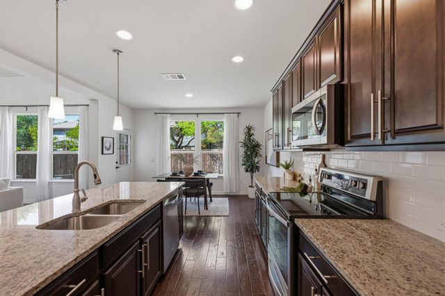 10700 Tramonto DR, Austin, TX 78748