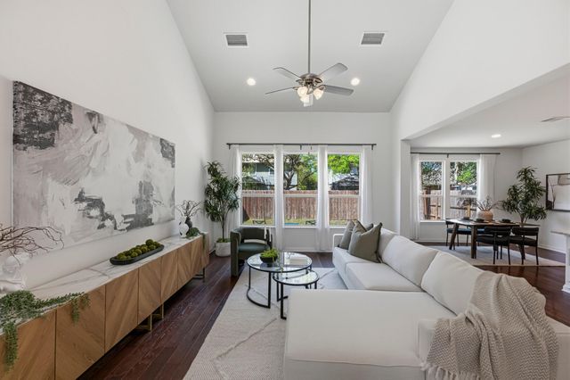 10700 Tramonto DR, Austin, TX 78748