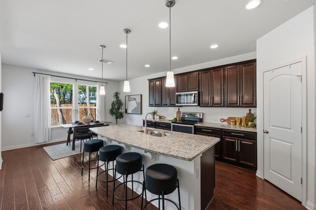 10700 Tramonto DR, Austin, TX 78748