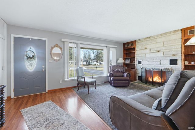 4309 Reed Road, Fort Wayne, IN 46815