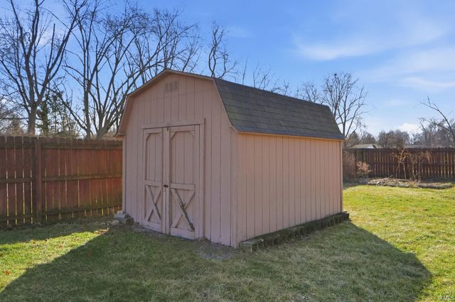 4309 Reed Road, Fort Wayne, IN 46815