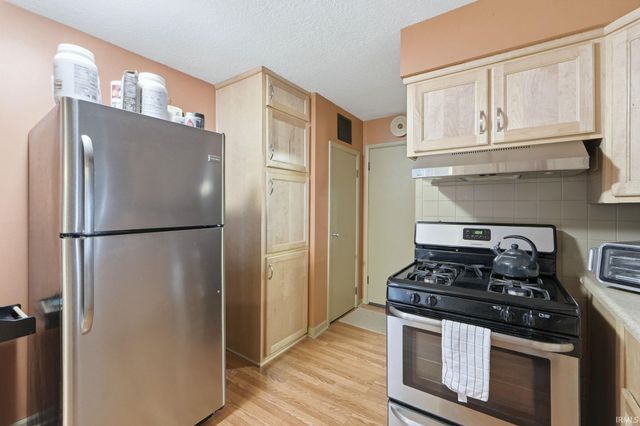 4309 Reed Road, Fort Wayne, IN 46815