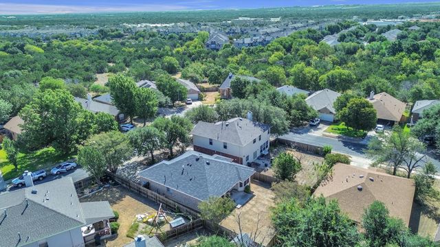 16832 Luckenwald DR, Round Rock, TX 78681