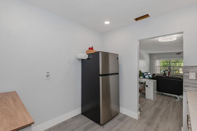 7610 NW 1ST Street 205, Margate, FL 33063