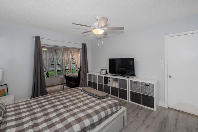 7610 NW 1ST Street 205, Margate, FL 33063