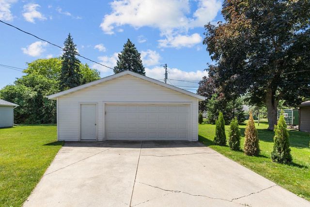 606 BRAGG STREET, Fond Du Lac, WI 54935